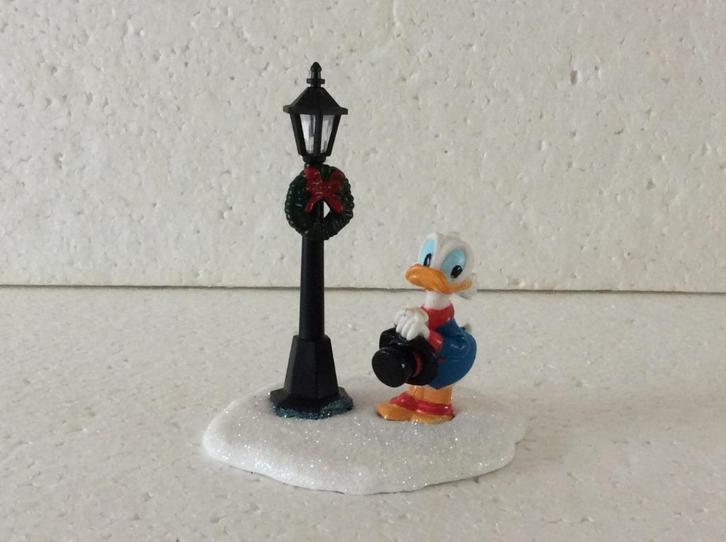 Disney Dagobert duck - beeldje - kerstdorp, Verzamelen, Disney, Zo goed als nieuw, Beeldje of Figuurtje, Donald Duck, Ophalen