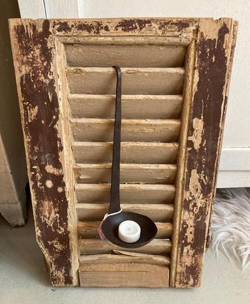 Brocante oude houten Louvre luik - luikjes beschikbaar voor biedingen