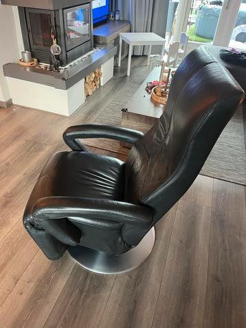 Comfortabele Relaxstoel Leer beschikbaar voor biedingen