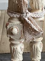 2 oude houten trapspijlen, Ophalen of Verzenden