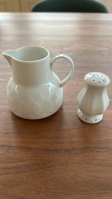 Rosenthal melkkannetje en zoutpotje beschikbaar voor biedingen
