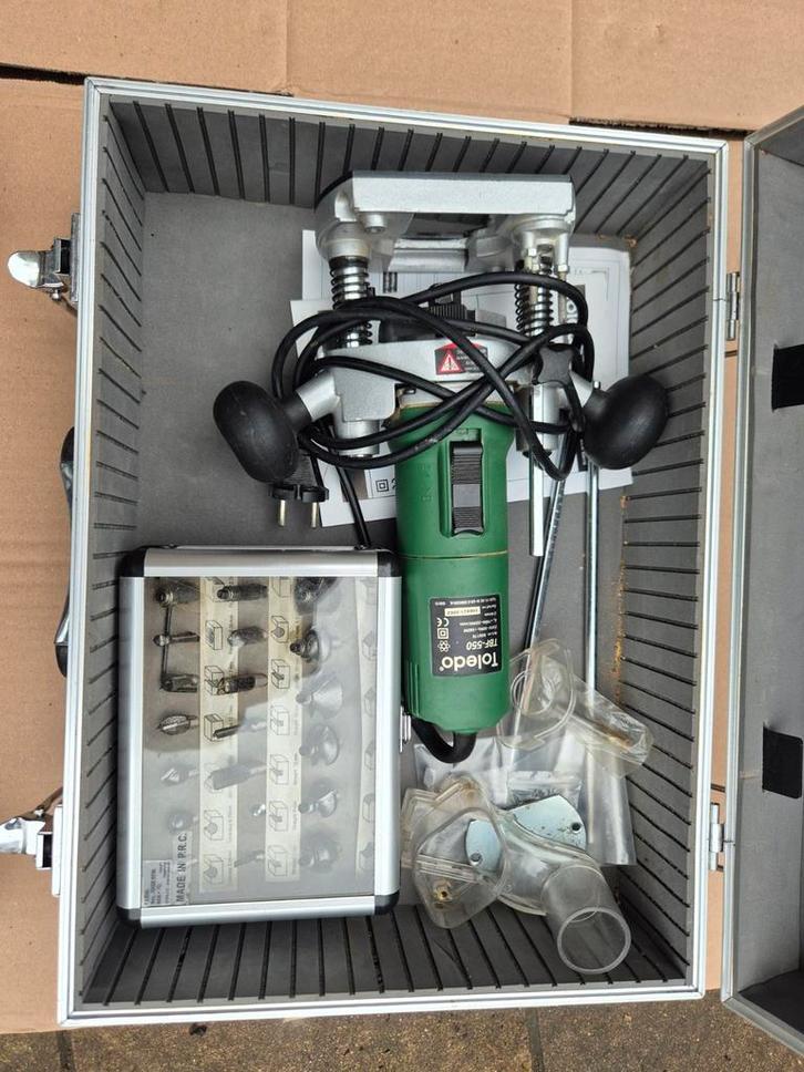 Bovenfrees Toledo met toebehoren en koffer, Doe-het-zelf en Verbouw, Gereedschap | Freesmachines, Gebruikt, Elektrisch, Bovenfrees