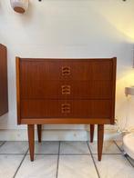 Vintage Deens ladekastje, Mid century modern, Teakhout, Zo goed als nieuw, 3 of 4 laden
