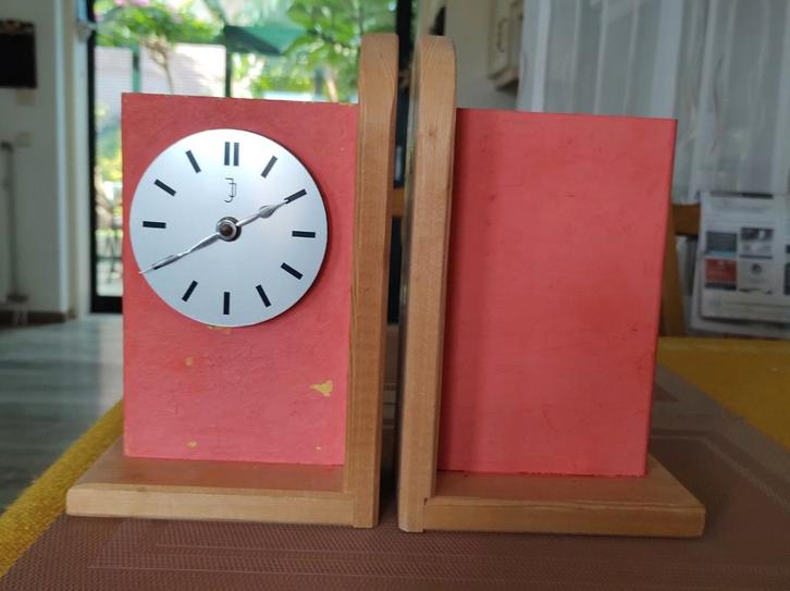Jacob Jensen Klokje - Verwerkt in boekensteunen., Huis en Inrichting, Woonaccessoires | Klokken, Gebruikt, Wekker of Tafelklok