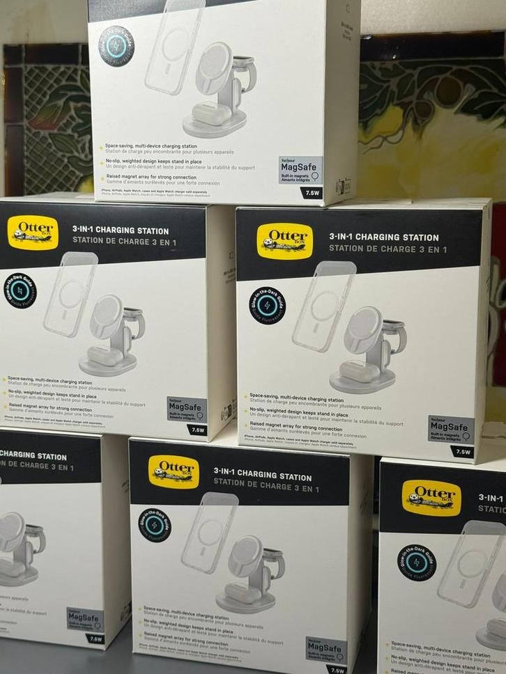 OtterBox 3-in-1 Charging Station MagSafe, Telecommunicatie, Mobiele telefoons | Telefoon-opladers, Nieuw, Apple iPhone, Ophalen of Verzenden