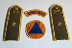 Tsjechië civil defense burger bescherming embleem, Verzamelen, Ophalen of Verzenden, Landmacht, Overige gebieden, Embleem of Badge