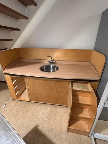 Commode beschikbaar voor biedingen