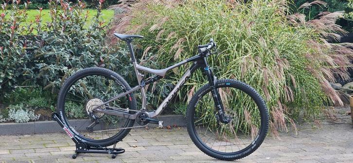 ORBEA OIZ  !! // Carbon !! // 2022 !! // XL // Nieuwstaat !!, Fietsen en Brommers, Fietsen | Mountainbikes en ATB, Zo goed als nieuw