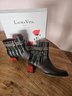 Laura Vita Laarsjes met aparte hak, Kleding | Dames, Schoenen, Zwart, Lage of Enkellaarzen, Ophalen of Verzenden, Zo goed als nieuw