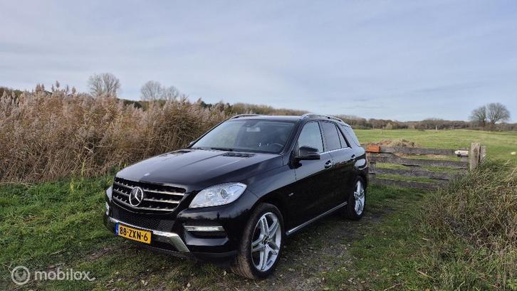 Mercedes ML 350, Auto's, Mercedes-Benz, Bedrijf, Te koop, M-Klasse, 4x4, ABS, Airbags, Airconditioning, Alarm, Centrale vergrendeling