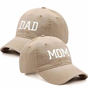 Set met 2 caps: Mom en Dad beige en andere kleuren beschikbaar voor biedingen