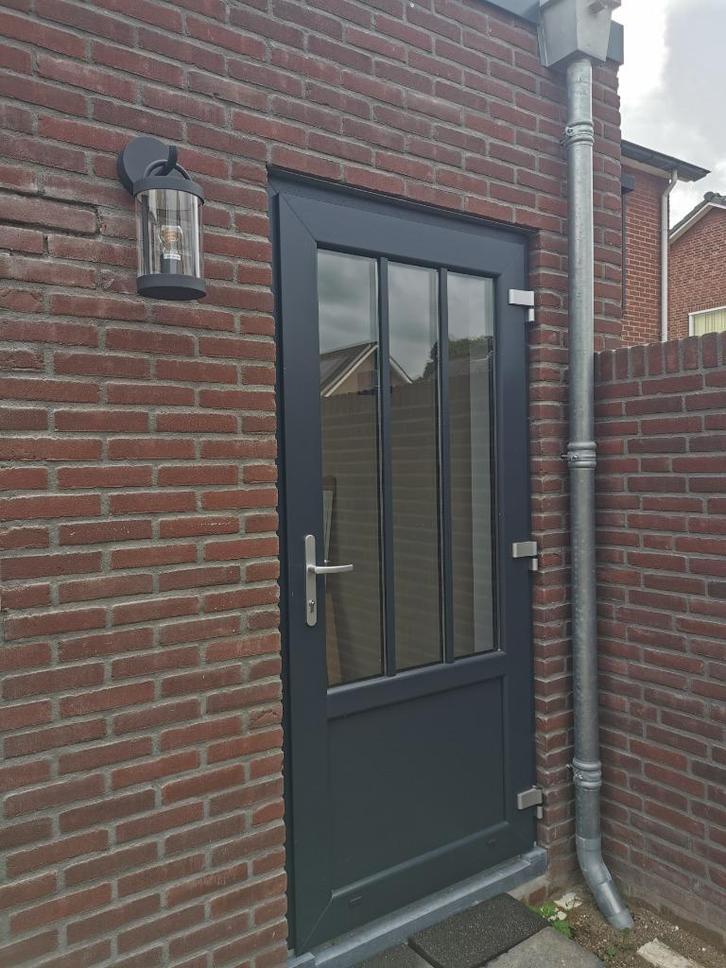 Achterdeuren in kunststof. Vele kleuren en mogelijkheden, Doe-het-zelf en Verbouw, Kozijnen en Schuifpuien, Nieuw, Deurkozijn