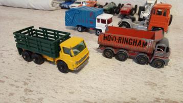 matchbox Hoveringham tipper no 17 / stake truck no 4 beschikbaar voor biedingen