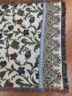 Grand foulard met roze en paarse bloemen 172/115, Huis en Inrichting, Woonaccessoires | Plaids en Woondekens, Gebruikt, Etten-Leur