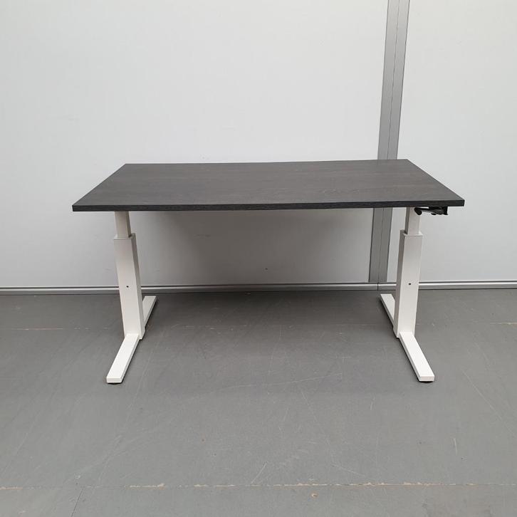 Gispen Steeltop slingerbureau met NIEUW blad - 140x80 cm, Huis en Inrichting, Bureaus, Nieuw, In hoogte verstelbaar, Ophalen of Verzenden