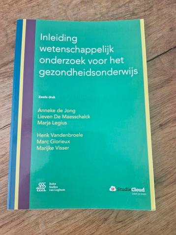 Inleiding wetenschappelijk onderzoek voor het gezondheidsond beschikbaar voor biedingen