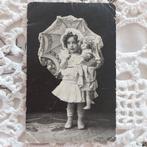 antieke kaart kind met pop 1906 !!, Ophalen of Verzenden, Voor 1920, Kinderen