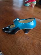 Just the right shoe, Ophalen, Zo goed als nieuw