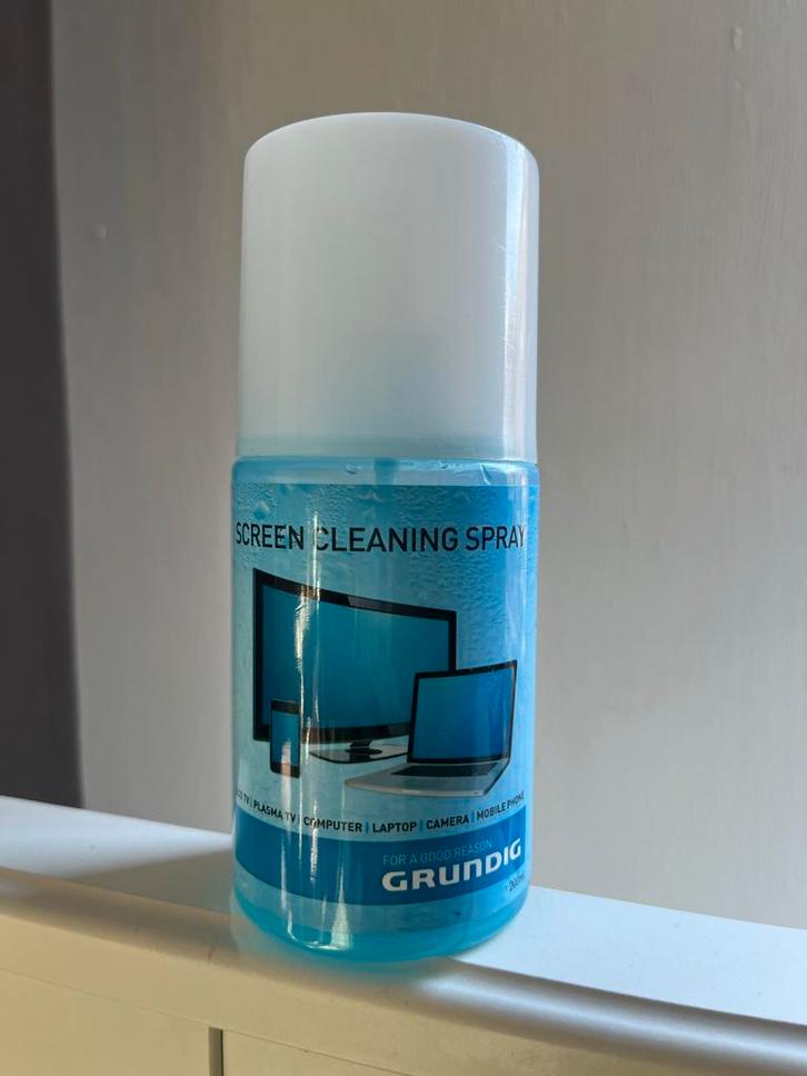 Grundig Schermreinigingsspray, Computers en Software, Desktop Pc's, Zo goed als nieuw, Ophalen