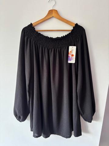 Blouse maat 42/44 beschikbaar voor biedingen