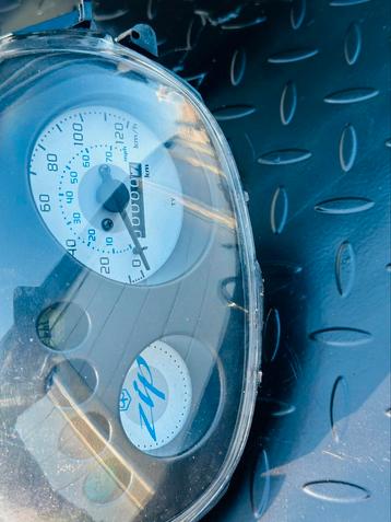 Nieuwe Zip 120 km/u teller 0km – In goede staat! beschikbaar voor biedingen