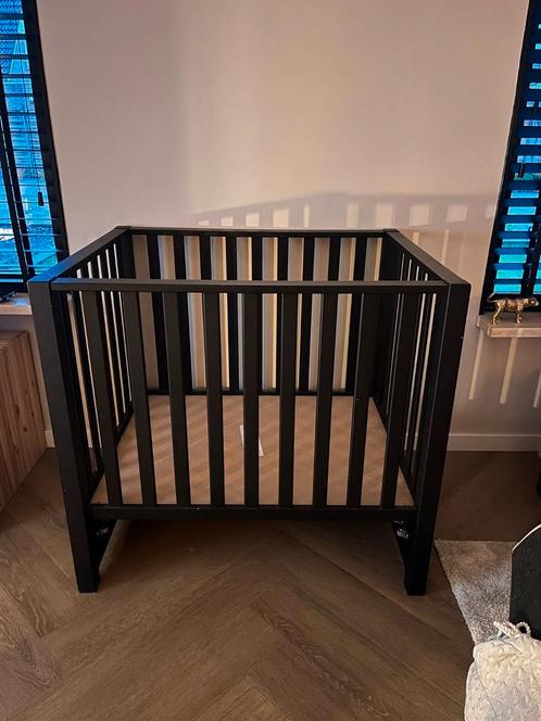 TWF box Bas zwart inclusief box matras, Kinderen en Baby's, Boxen, Gebruikt, Lade, Ophalen
