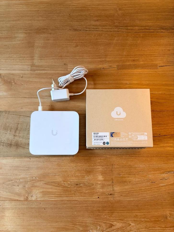 Ubiquiti UniFi UXG Max - Gateway Max, Computers en Software, Routers en Modems, Zo goed als nieuw, Ophalen of Verzenden