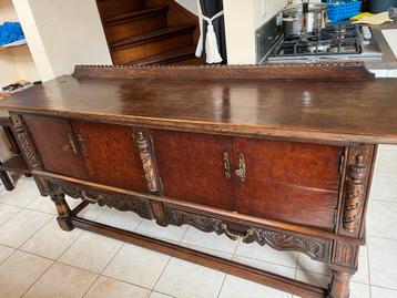 Antiek dressoir - 190 bij 54. 98 cm hoog. beschikbaar voor biedingen