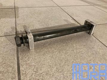 Achter as Yamaha R1 2004 - 2006 RN12 YZF-R1 achteras achterw beschikbaar voor biedingen