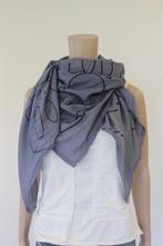 Noosa grijze sjaal met zwarte print, ., Maat 46/48 (XL) of groter, Ophalen of Verzenden, Zo goed als nieuw