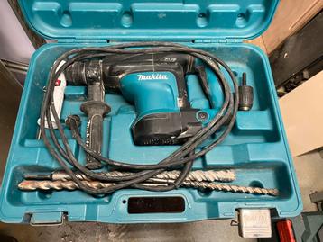 Makita HR3210C beschikbaar voor biedingen