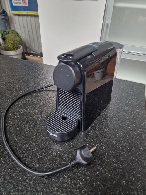 Nespresso koffiezetapparaat barst in het reservoir, Witgoed en Apparatuur, Koffiezetapparaten, Gebruikt, Ophalen