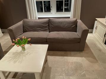 Zithoek bestaande uit 2 banken en 1 loveseat  beschikbaar voor biedingen