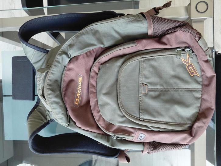 Dakine Campus rugtas / schooltas, goede kwaliteit!, Sieraden, Tassen en Uiterlijk, Tassen | Rugtassen, Zo goed als nieuw, 25 tot 40 cm