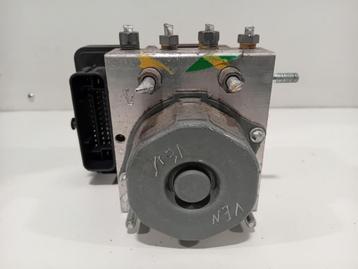 Abs pomp Dacia Sandero beschikbaar voor biedingen