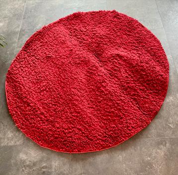 Rood vloerkleed rond hoogpollig - 120 cm beschikbaar voor biedingen