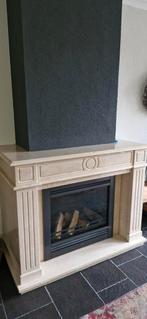 Gaskachel + Schouw, Huis en Inrichting, Ophalen, Zo goed als nieuw, Gas, Gaskachel
