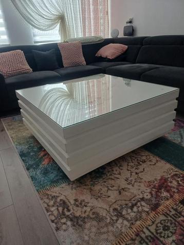 Salontafel wit beschikbaar voor biedingen