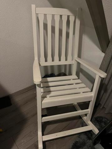 Schommelstoel beschikbaar voor biedingen