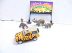 Safari Park met Olifanten, Beer+Figuurtje Mitsubishi Pajero, Hobby en Vrije tijd, Modelauto's | 1:43, Ophalen of Verzenden, Nieuw