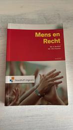 Mens en recht, Boeken, Ophalen of Verzenden, Gelezen