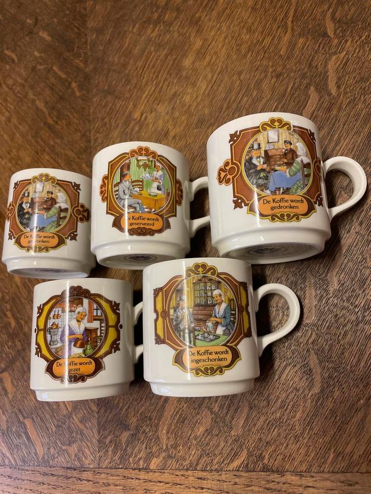 Villeroy & Boch Douwe Egberts Mokken, Huis en Inrichting, Keuken | Servies, Gebruikt, Kop(pen) en/of Schotel(s), Overige stijlen