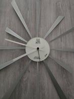Design Wandklok - Artile & Mostilei, Huis en Inrichting, Woonaccessoires | Klokken, Ophalen of Verzenden, Zo goed als nieuw, Analoog