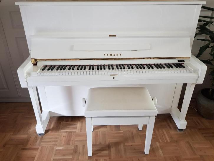 Yamaha U1H wit, Muziek en Instrumenten, Piano's, Zo goed als nieuw, Piano, Wit, Hoogglans, Ophalen