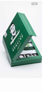 Cristiano Ronaldo 'The First 7 Years' Collectors Box -!, Ophalen of Verzenden, Nieuw, Shirt