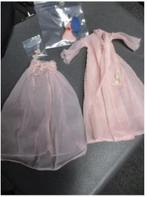 1964 BARBIE NIGHTY NEGLIGEE kledingsetje NM/M, Verzamelen, Ophalen of Verzenden, Zo goed als nieuw, Kleertjes
