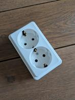 Dubbel Stopcontact Opbouw - Wit, Doe-het-zelf en Verbouw, Elektra en Kabels, Ophalen of Verzenden, Nieuw, Stopcontact