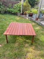 Houten kampeertafel 75x75x40. Crate &Barrel, Ophalen, Zo goed als nieuw, Campingtafel