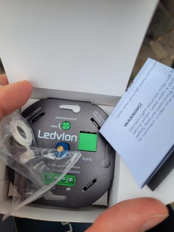 2x dimmer Ledvion nieuw! beschikbaar voor biedingen
