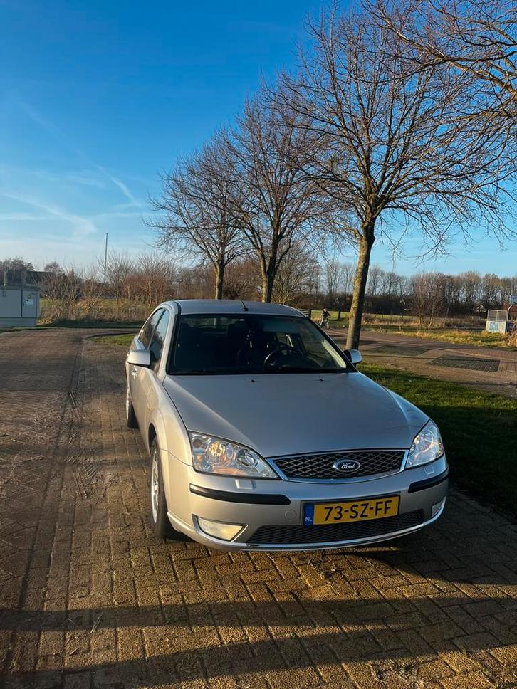 Ford Mondeo platinum (youngtimer) 1.8 2006 Grijs, Auto's, Ford, Particulier, Mondeo, ABS, Airbags, Airconditioning, Bluetooth